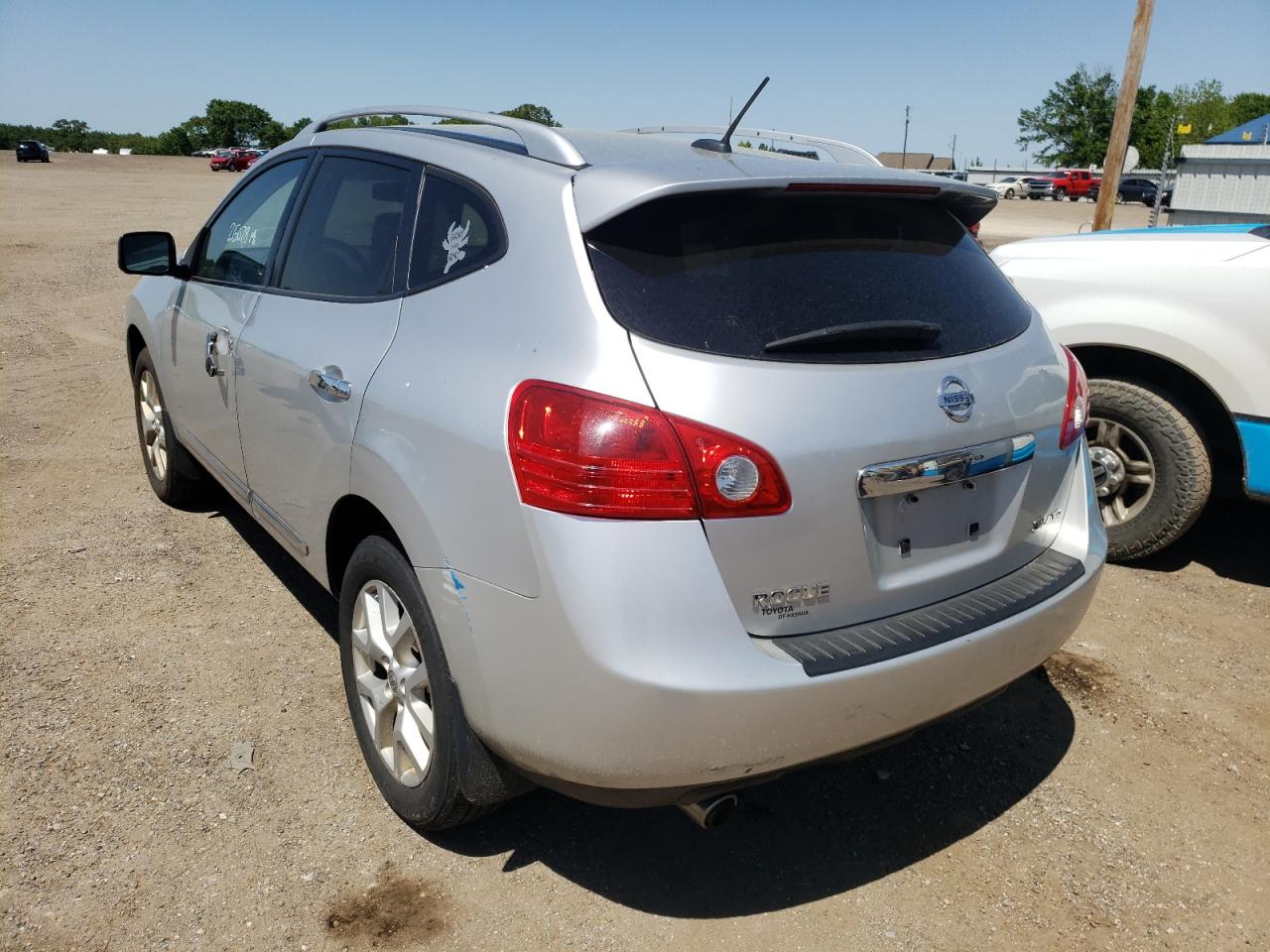 Photo 3 from auction – 2012 NISSAN ROGUE S with VIN JN8AS5MV4CW355891