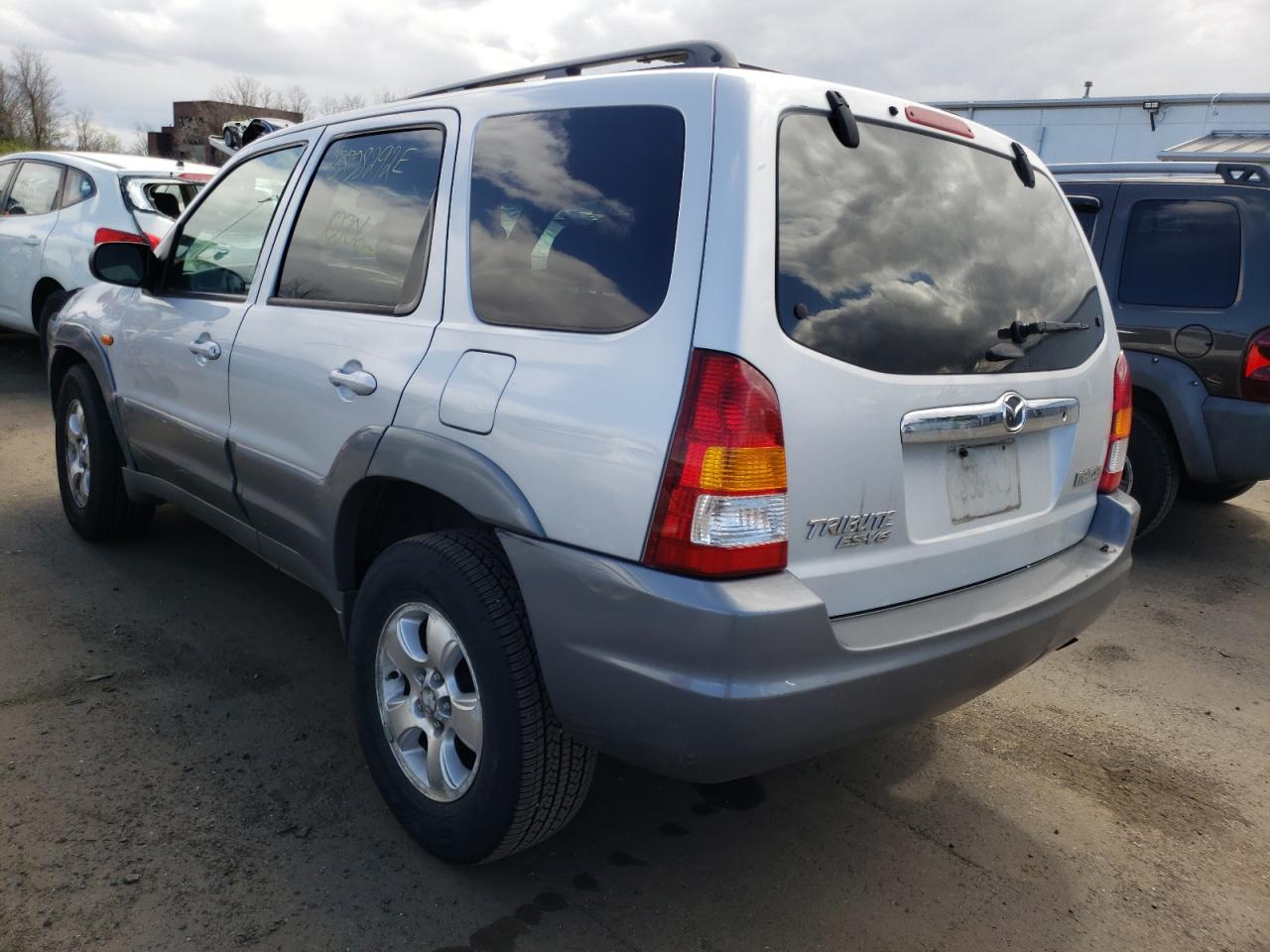 Photo 3 from auction – 2002 MAZDA TRIBUTE with VIN 4F2YU08122KM01870