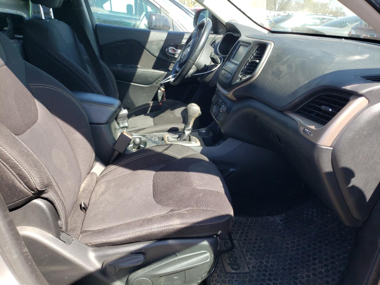 Photo 5 from auction – 2015 JEEP CHEROKEE L with VIN 1C4PJMCSXFW651125