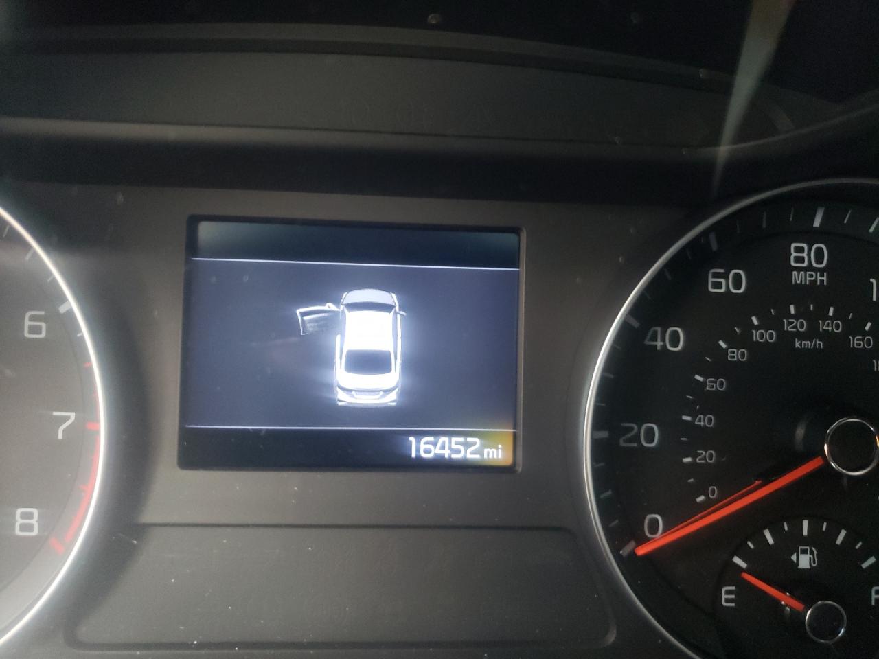 Photo 8 from auction – 2019 KIA FORTE FE with VIN 3KPF24AD0KE076938