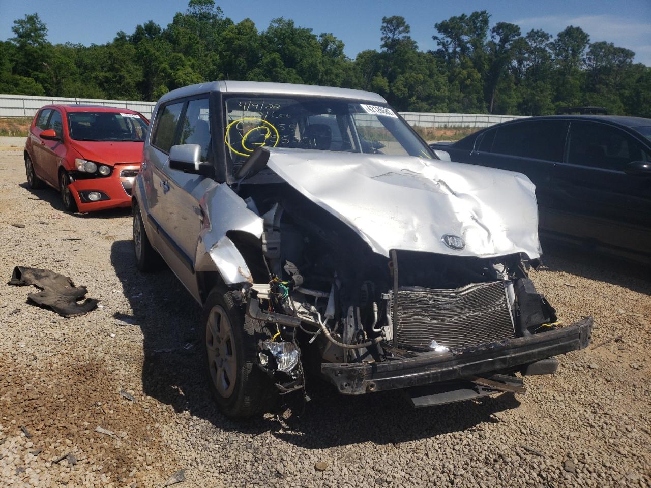 KIA SOUL 2013 with VIN KNDJT2A57D7755371 - Photo from auction