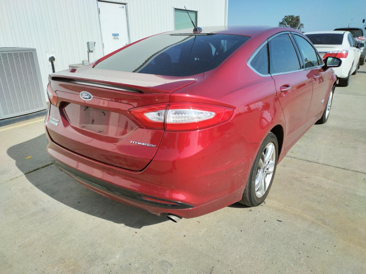 Photo 4 from auction – 2016 FORD FUSION TIT with VIN 3FA6P0SU0GR157615