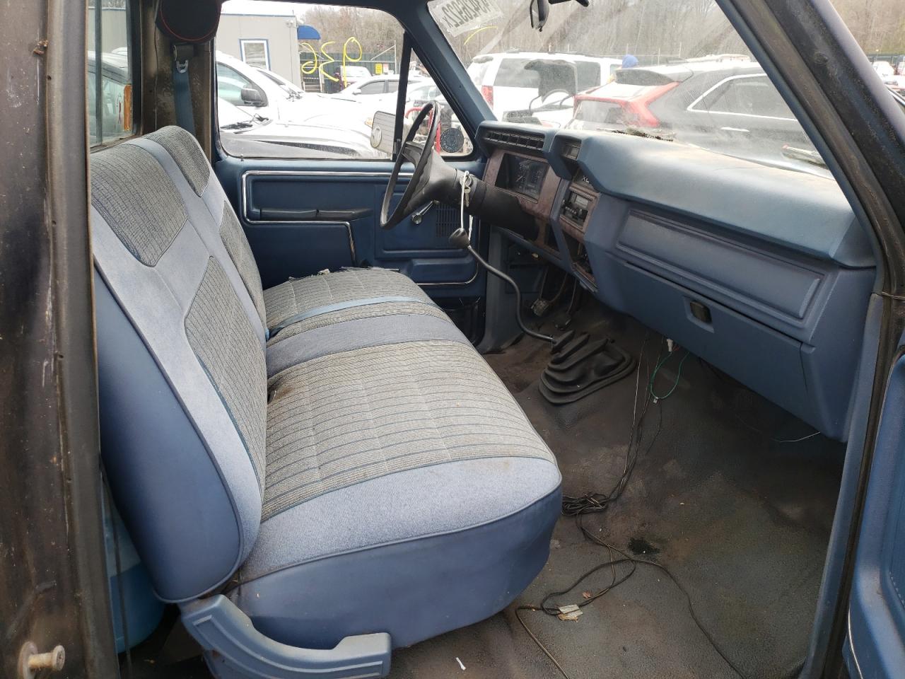 Photo 5 from auction – 1985 FORD F150 with VIN 1FTDF15Y3FNA77655