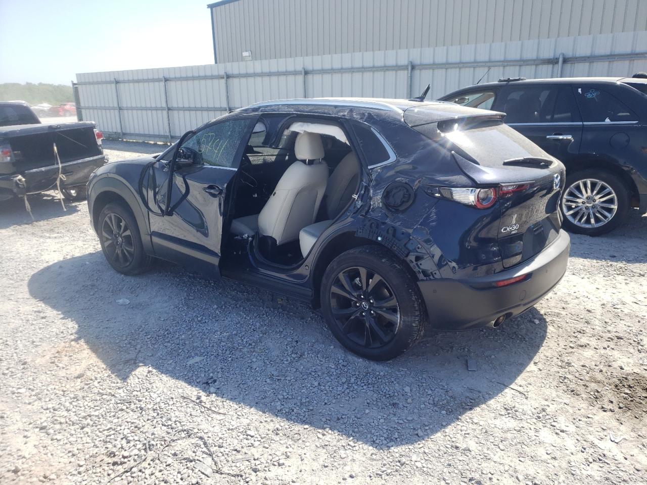 Photo 3 from auction – 2021 MAZDA CX-30 PREM with VIN 3MVDMBEY6MM311756