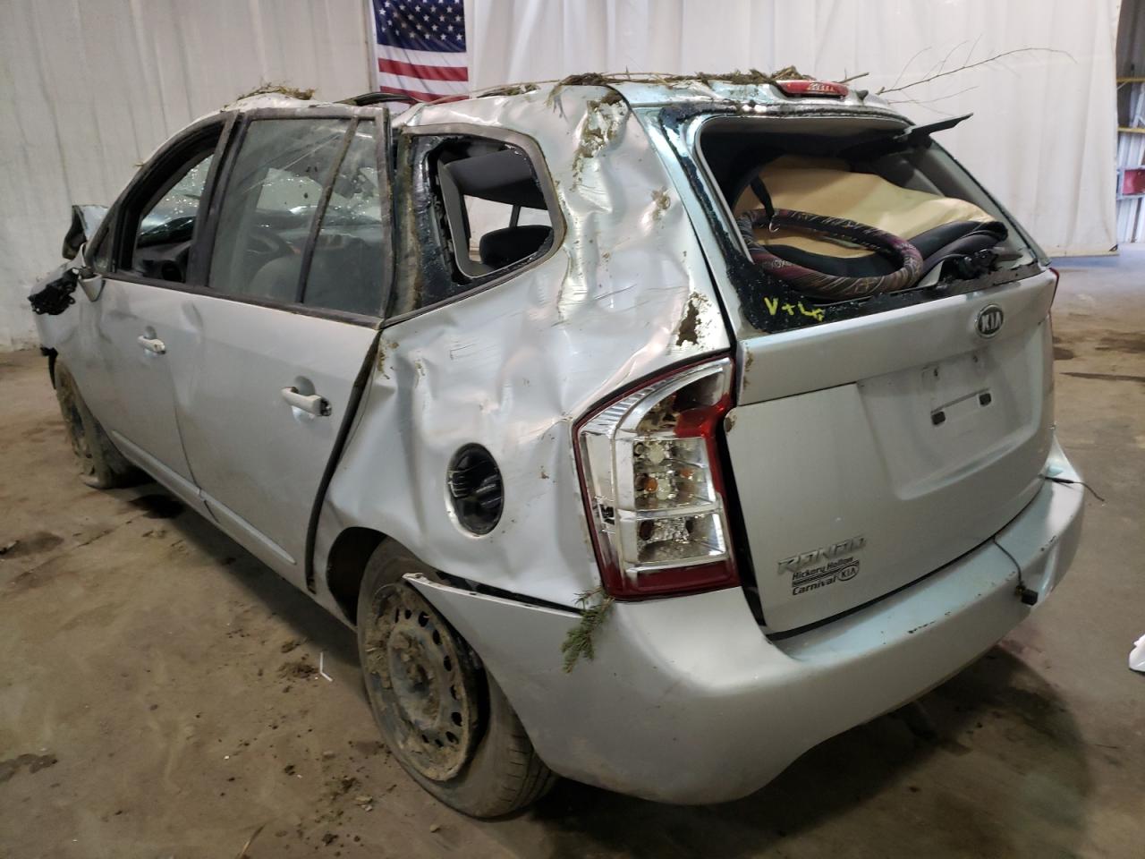 Photo 3 from auction – 2009 KIA RONDO BASE with VIN KNAFG528597261082