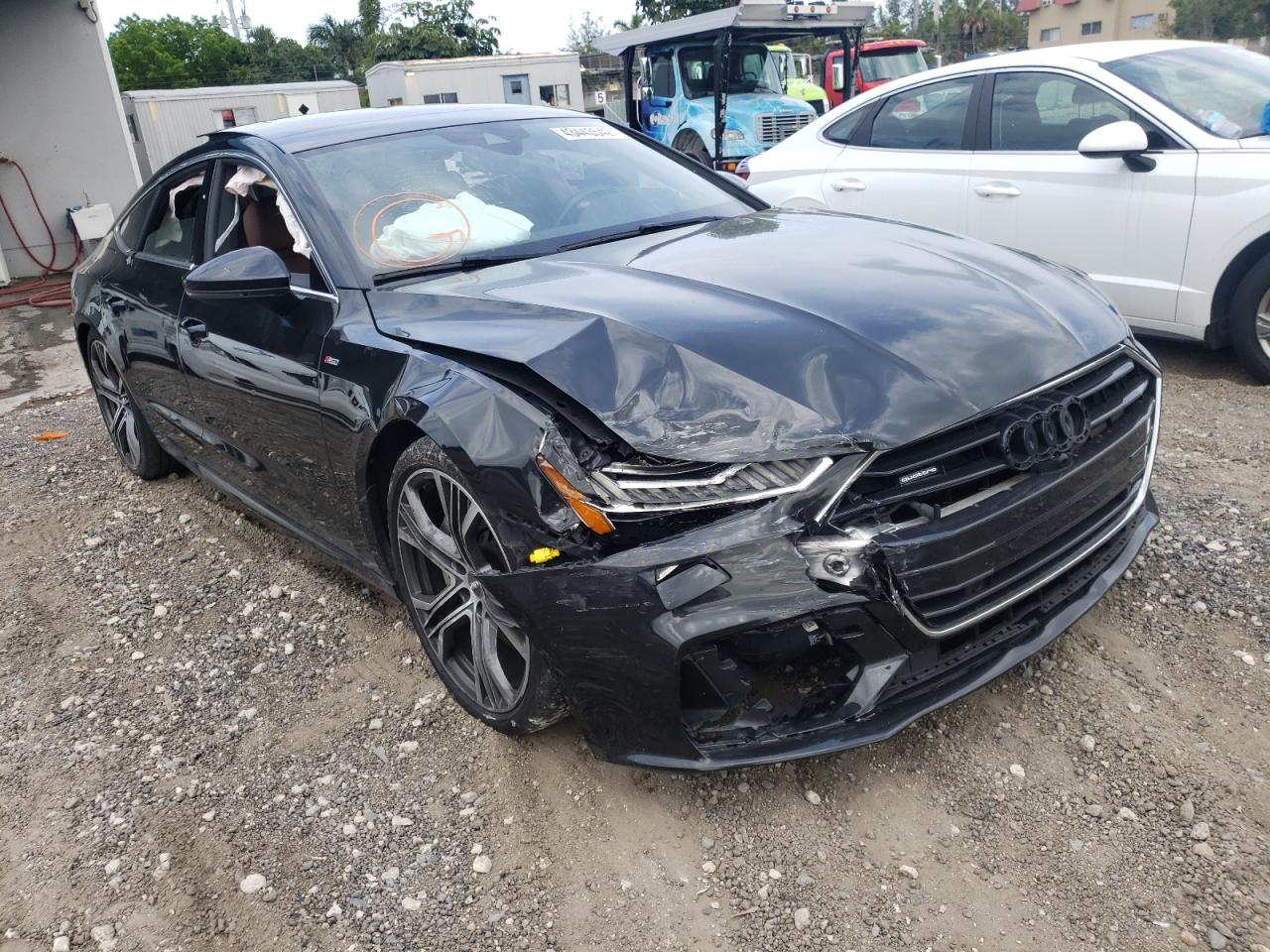 AUDI A7 PRESTIG 2020 with VIN WAUV2AF23LN001677 - Photo from auction