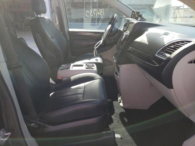 Photo 8 from auction – 2016 CHRYSLER TOWN & COU with VIN 2C4RC1BG6GR188859
