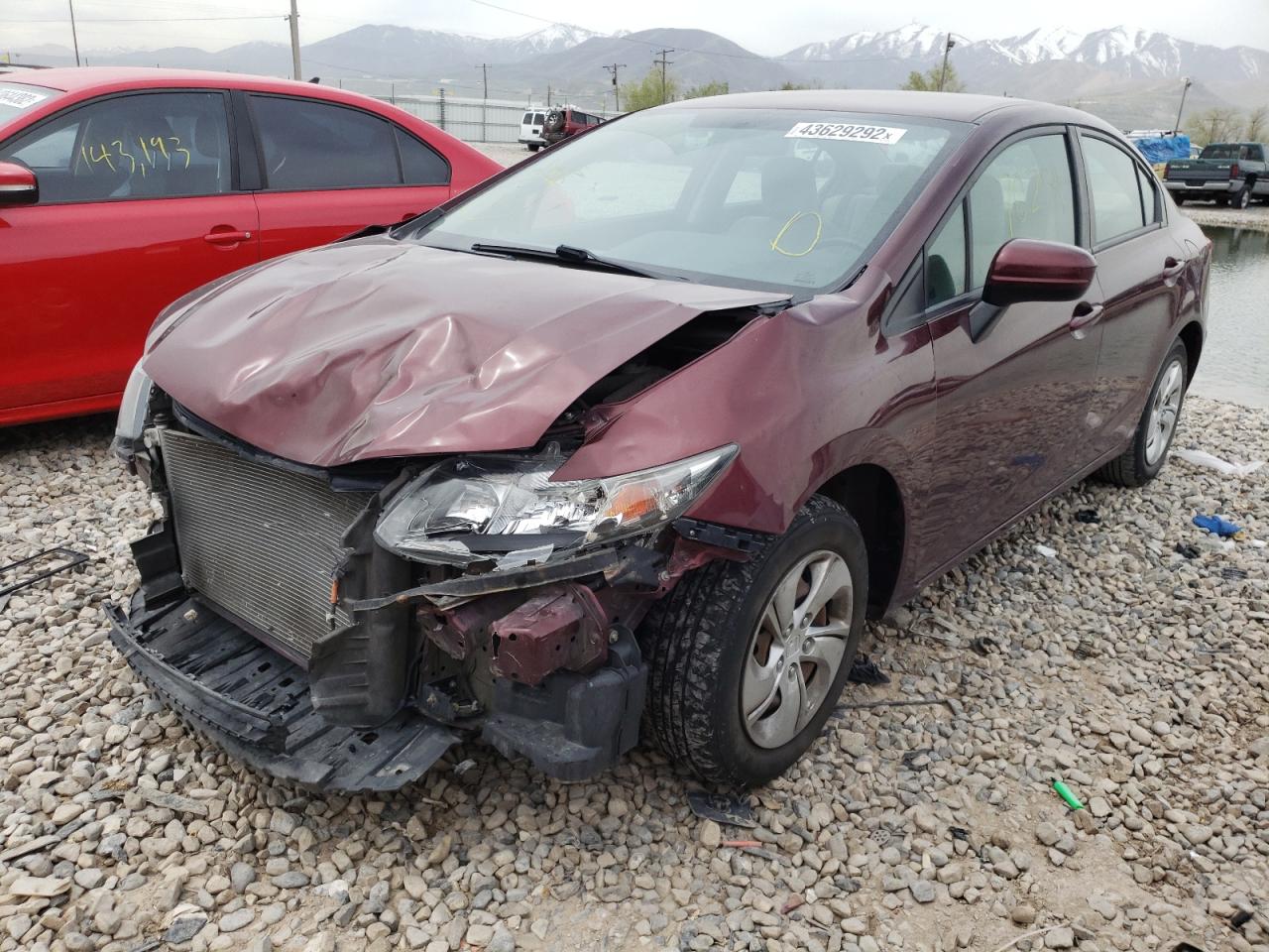 Photo 2 from auction – 2015 HONDA CIVIC LX with VIN 19XFB2F56FE087292