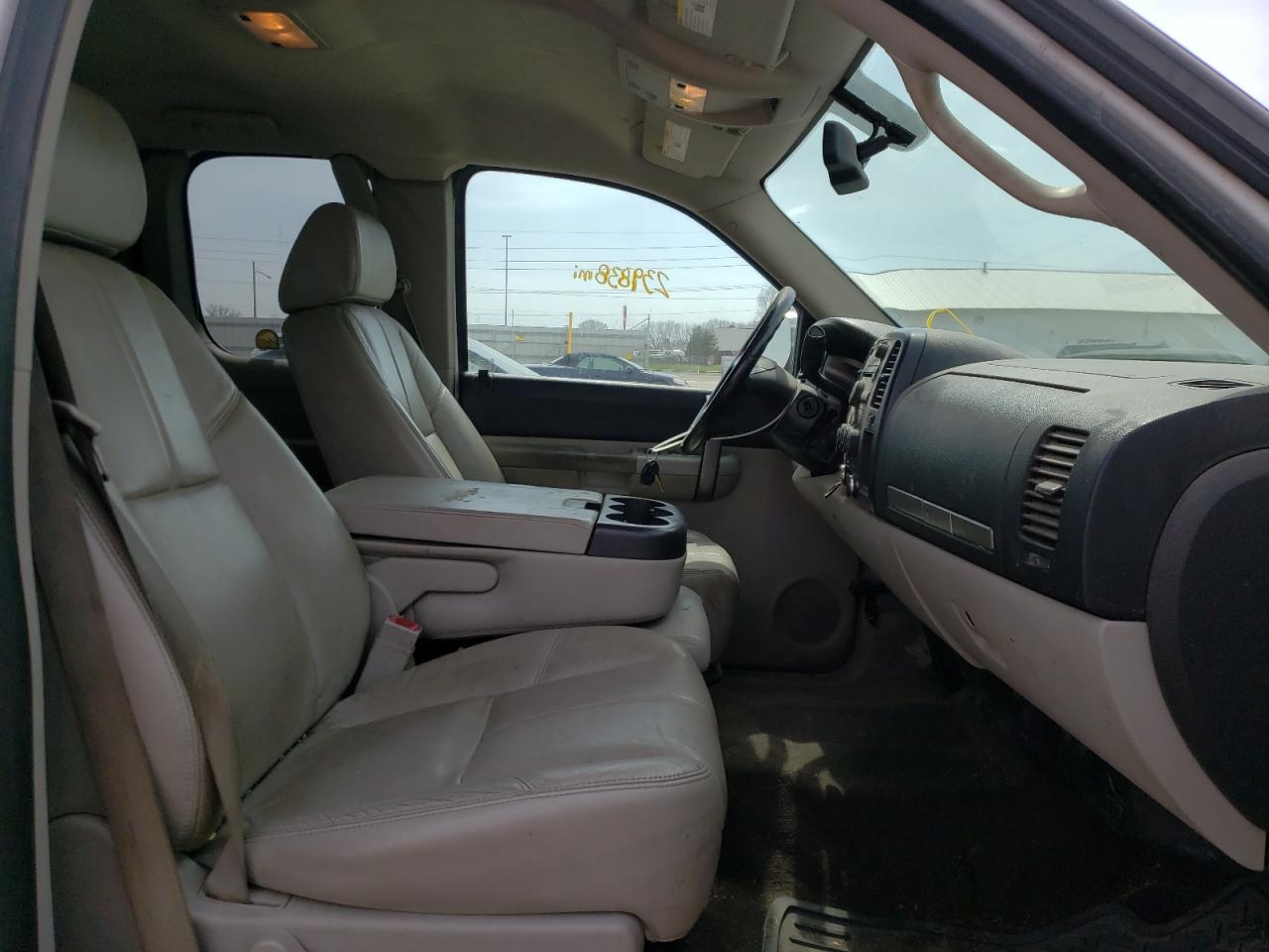 Photo 5 from auction – 2008 CHEVROLET SILVERADO with VIN 2GCEK190381319093