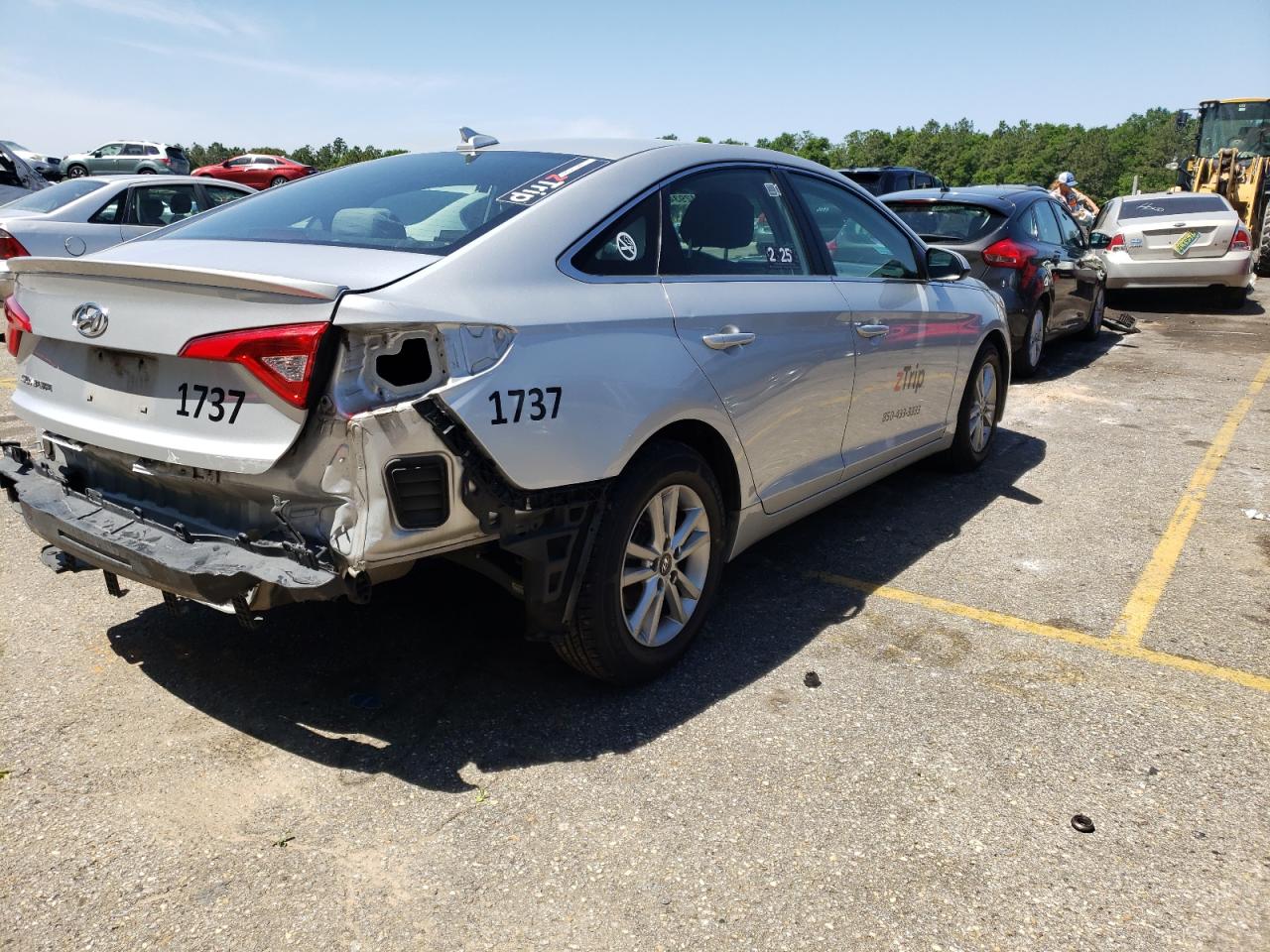 Photo 4 from auction – 2017 HYUNDAI SONOTA with VIN 5NPE24AF7HH572384