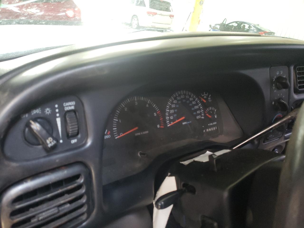 Photo 8 from auction – 2001 DODGE RAM 1500 with VIN 3B7HF13Z41G196247