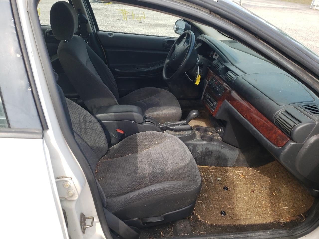 Photo 5 from auction – 2001 DODGE STRATUS SE with VIN 1B3EJ46X61N673007