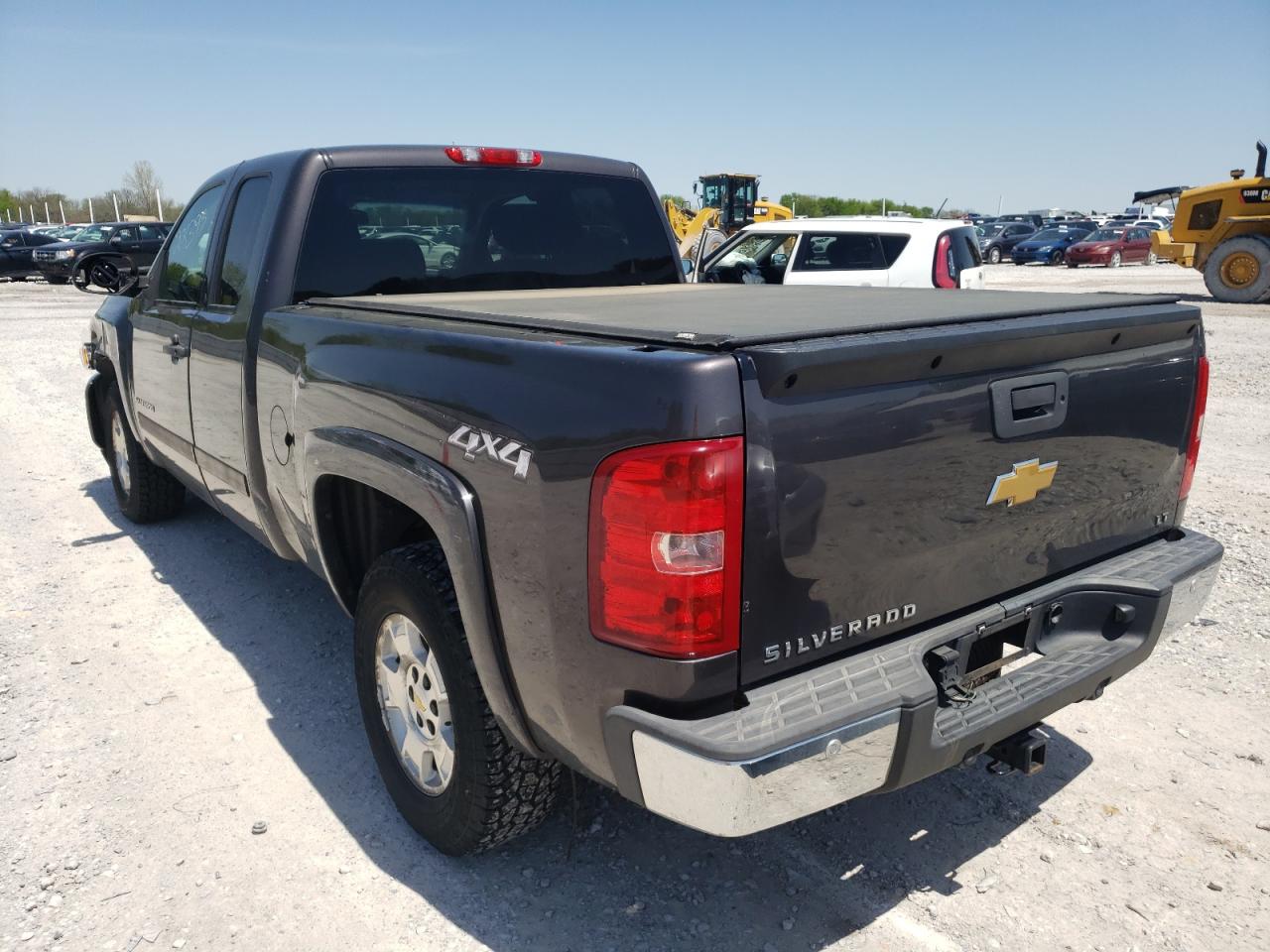 Photo 3 from auction – 2011 CHEVROLET SILVERADO with VIN 1GCRKSE37BZ239995