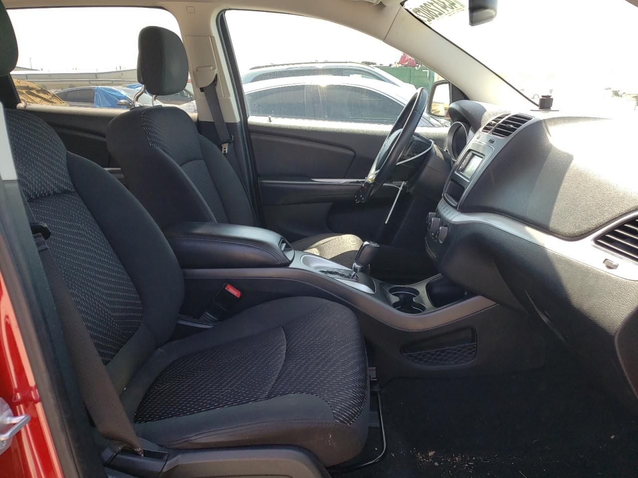 Photo 5 from auction – 2017 DODGE JOURNEY SE with VIN 3C4PDCAB3HT704972