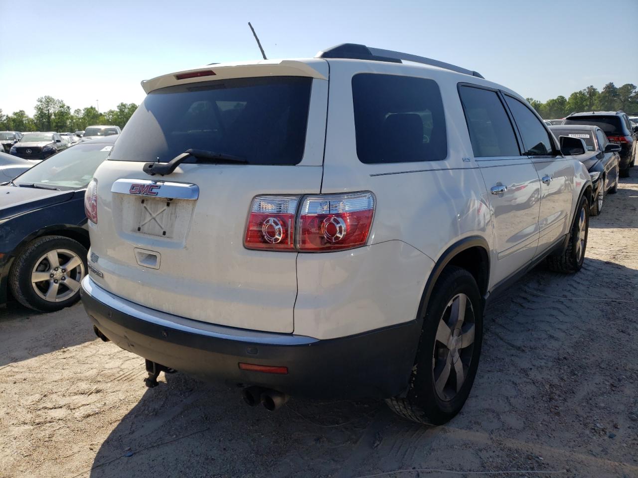 Photo 4 from auction – 2011 GMC ACADIA SLT with VIN 1GKKRRED3BJ272705