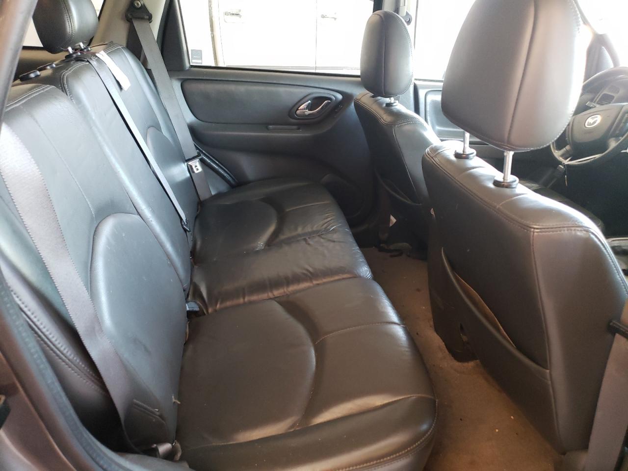 Photo 6 from auction – 2006 MAZDA TRIBUTE S with VIN 4F2YZ06166KM14521
