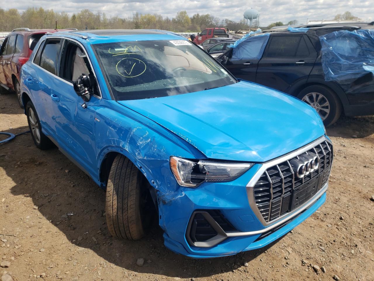 AUDI Q3 PREMIUM 2020 with VIN WA1DECF37L1035472 - Photo from auction