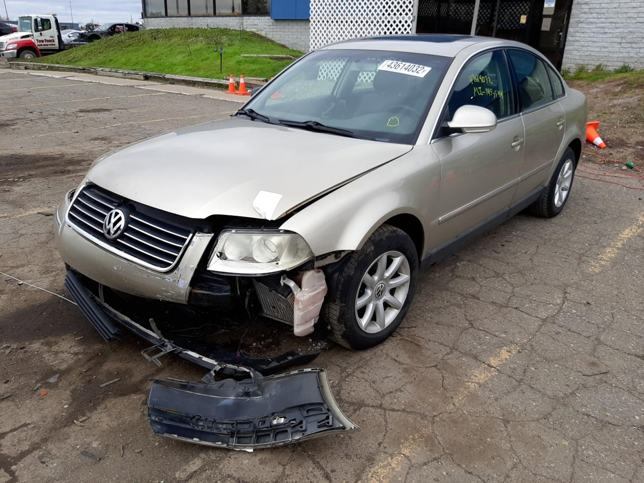 Photo 2 from auction – 2004 VOLKSWAGEN PASSAT GLS with VIN WVWPD63B04P322461