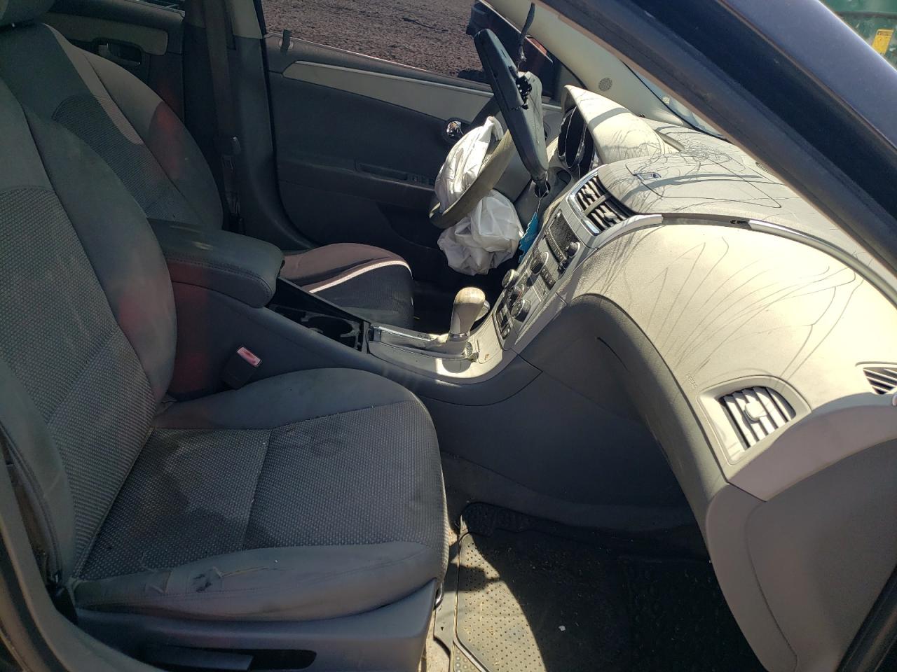 Photo 5 from auction – 2011 CHEVROLET MALIBU LS with VIN 1G1ZB5E19BF219161