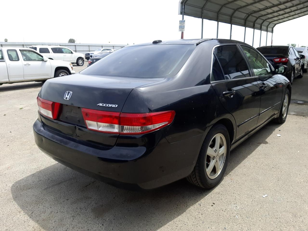 Photo 17 from auction – 2004 HONDA ACCORD EX with VIN JHMCM56864C033065