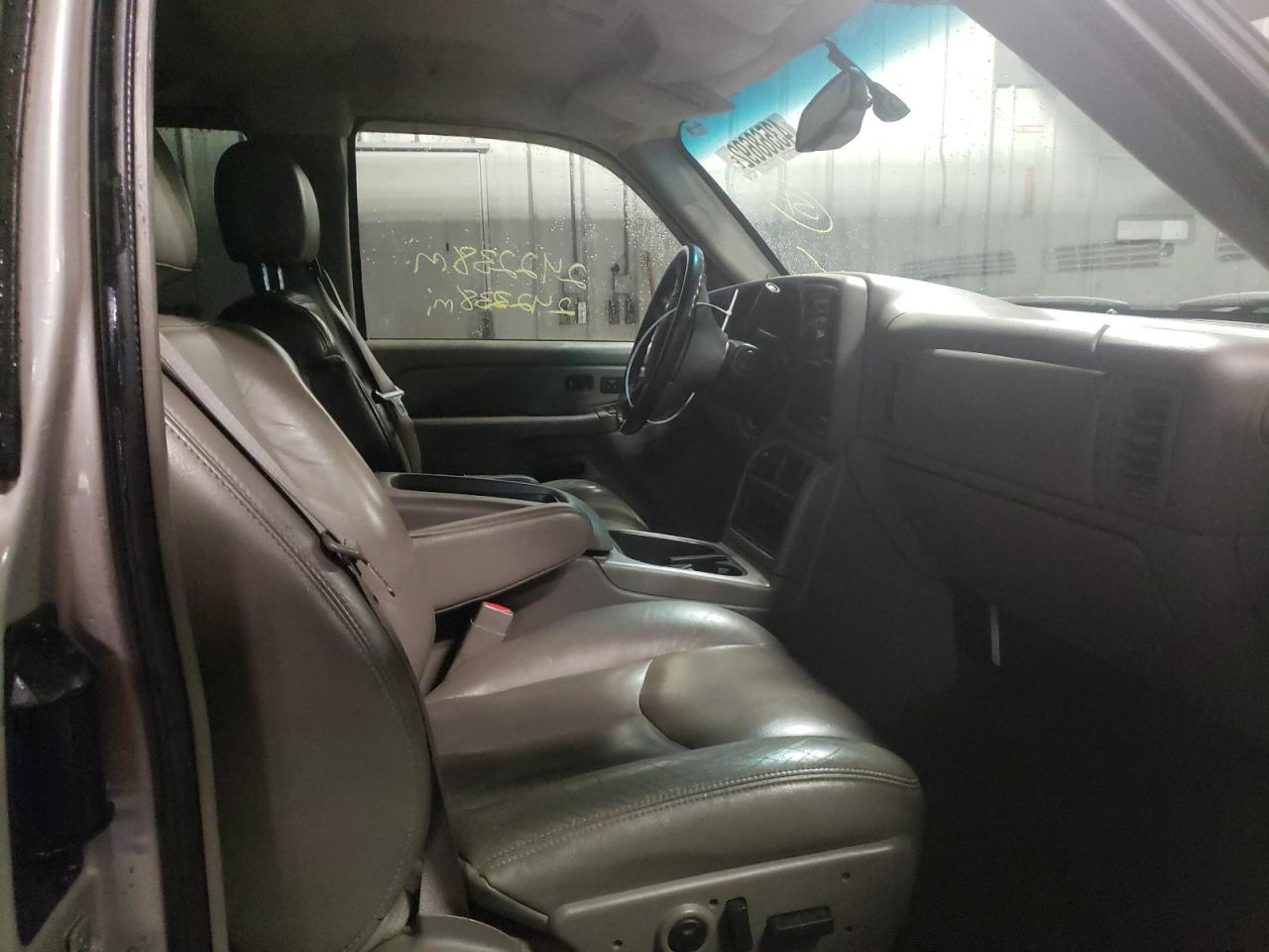 Photo 5 from auction – 2005 GMC NEW SIERRA with VIN 1GTEK19B75E159263