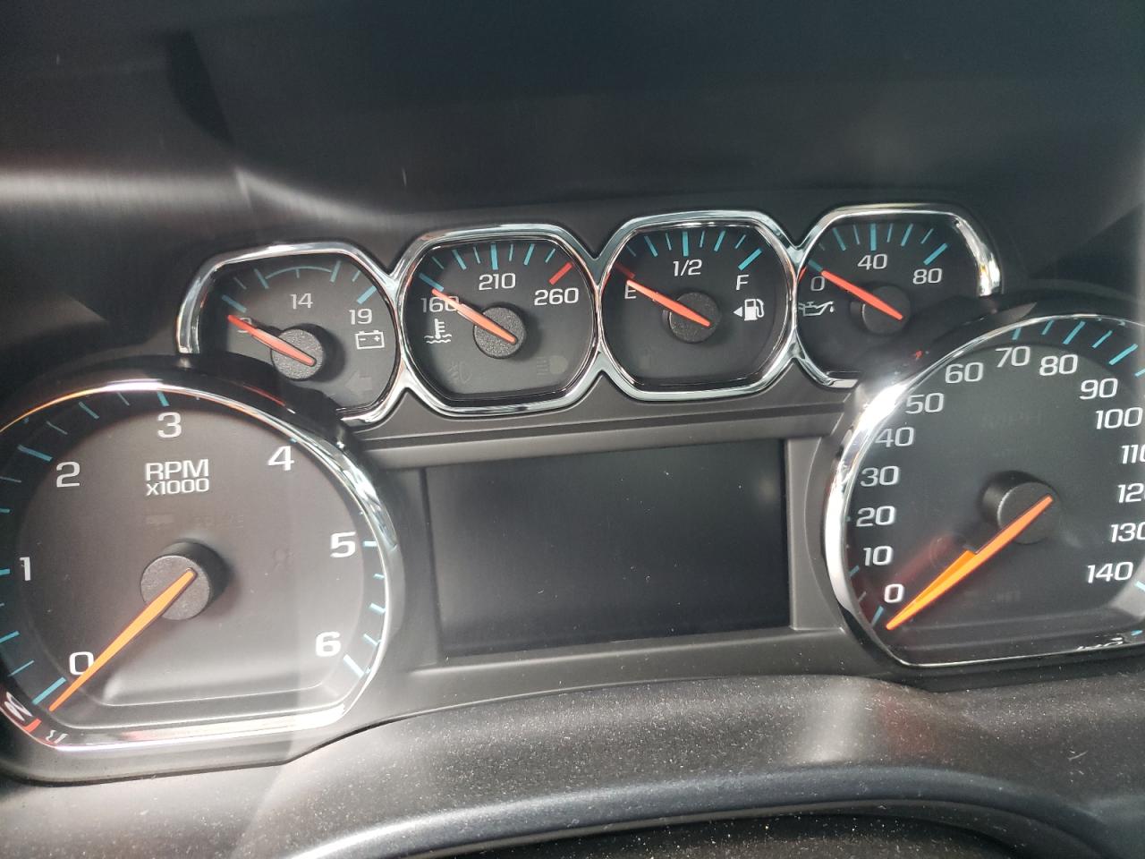 Photo 8 from auction – 2015 CHEVROLET silverado with VIN 3GCUKREC0FG185013