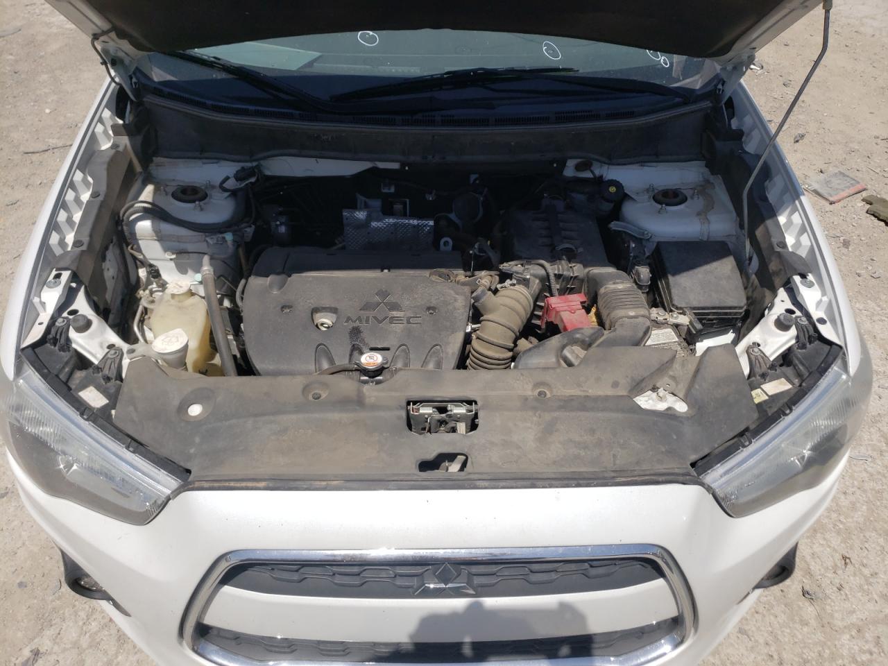 Photo 7 from auction – 2015 MITSUBISHI OUTLANDER with VIN 4A4AR3AU0FE015907