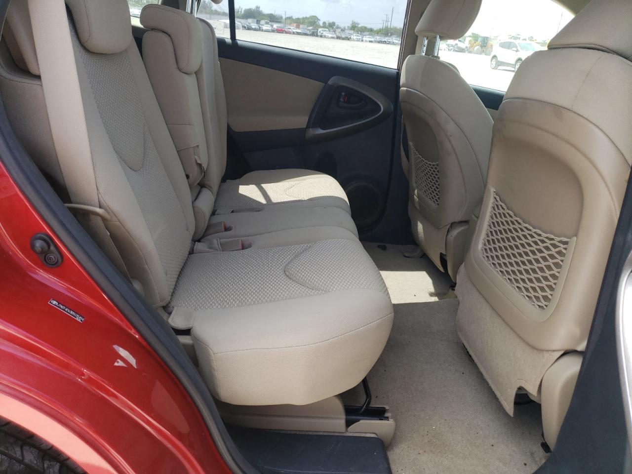 Photo 6 from auction – 2011 TOYOTA RAV4 with VIN JTMZF4DV3B5035494