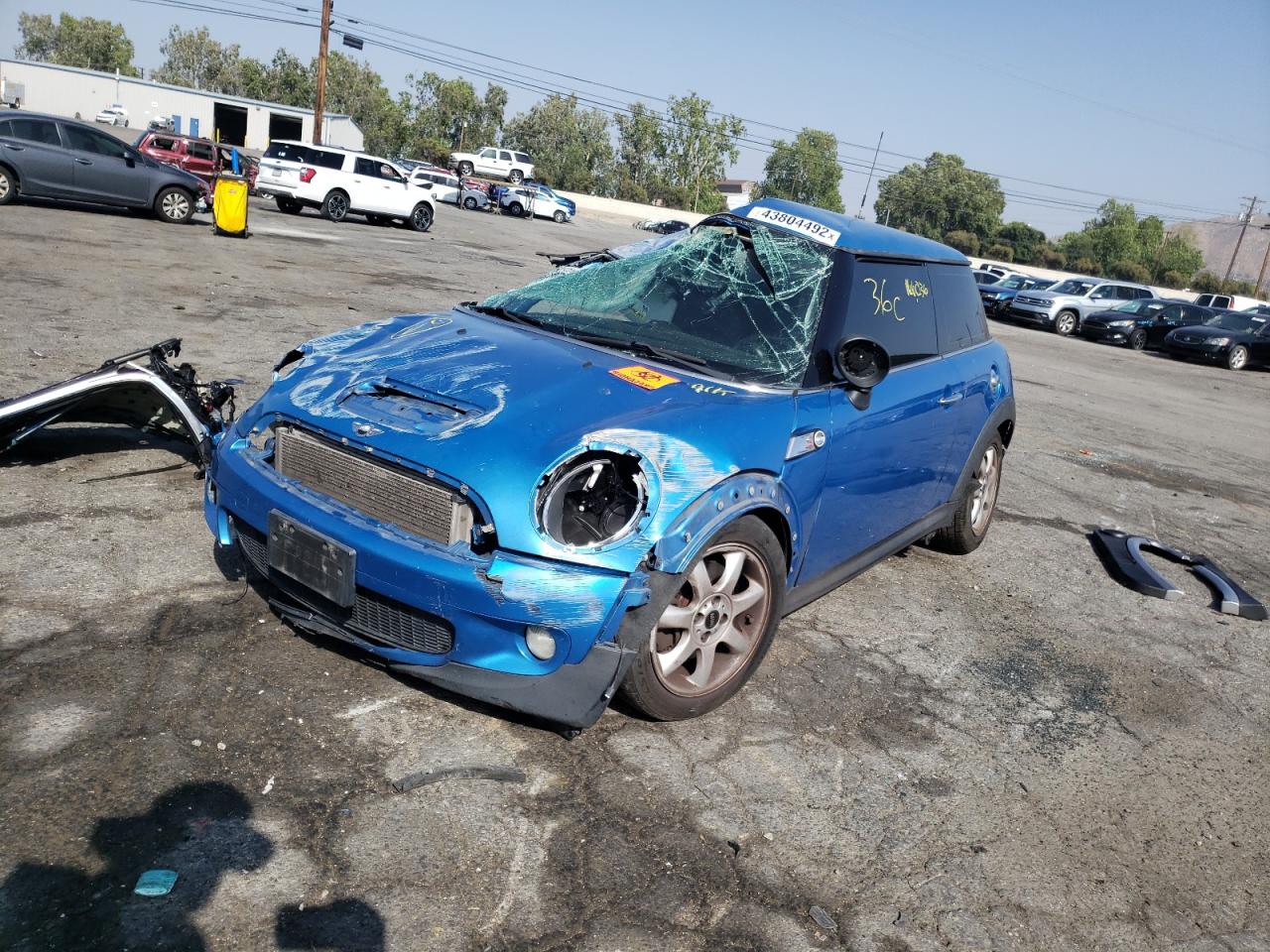 Photo 2 from auction – 2008 MINI COOPER S with VIN WMWMF73588TT92880