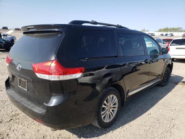 Photo 4 from auction – 2011 TOYOTA SIENNA XLE with VIN 5TDYK3DC4BS136246