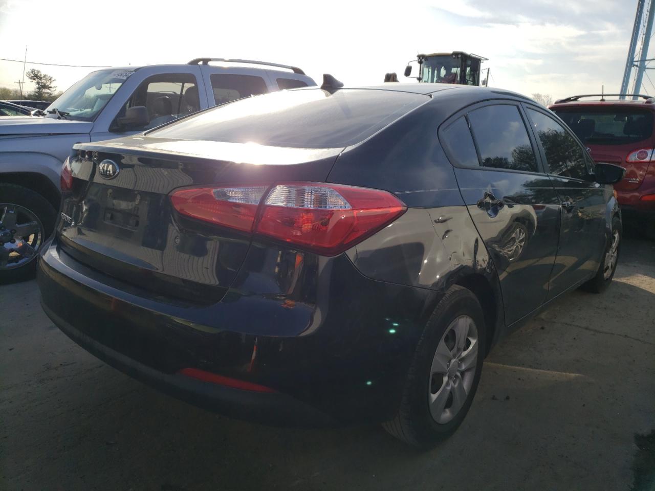 Photo 4 from auction – 2014 KIA FORTE LX with VIN KNAFK4A65E5160607