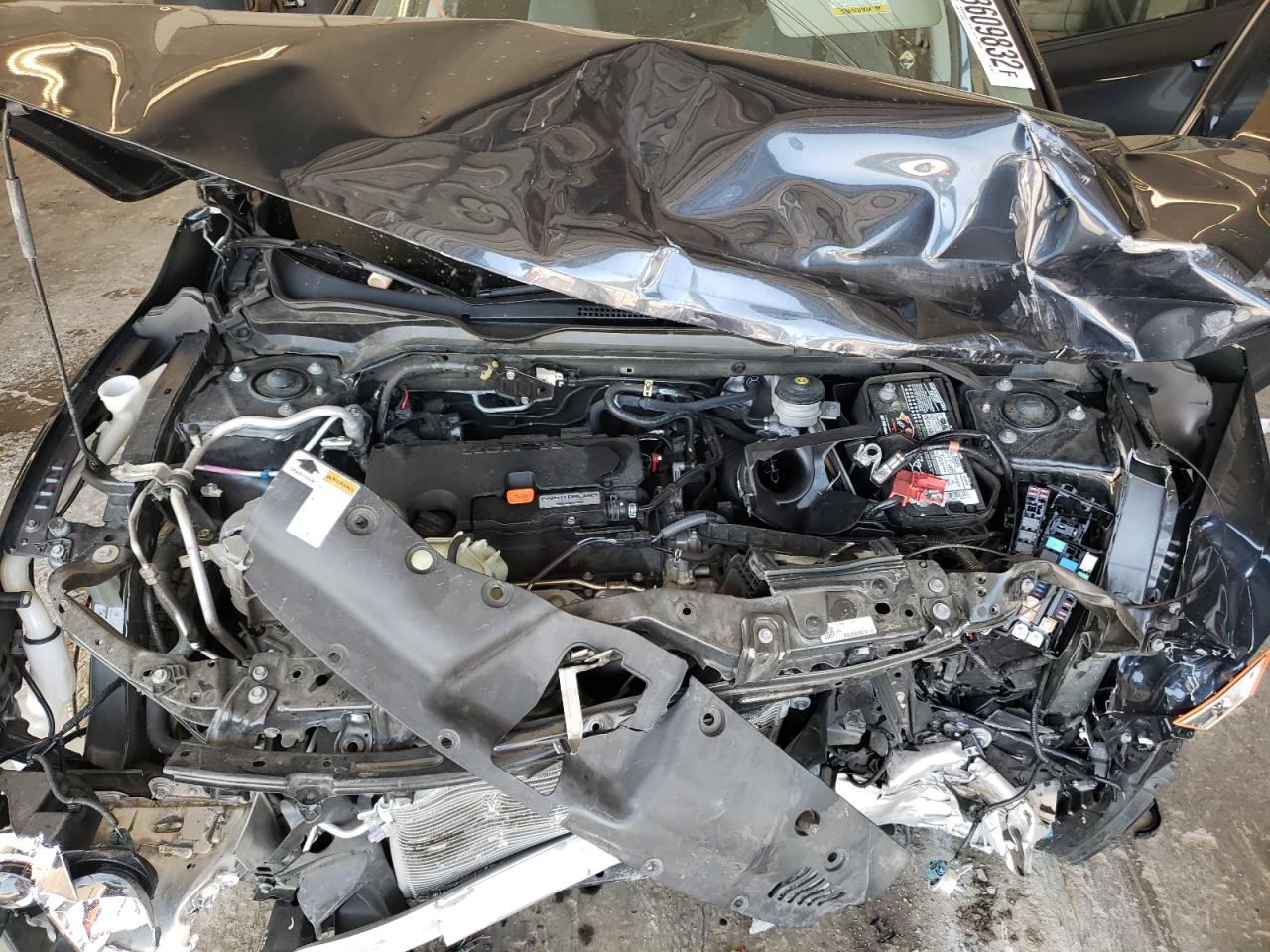 Photo 7 from auction – 2017 HONDA CIVIC EX with VIN 19XFC2F72HE036311