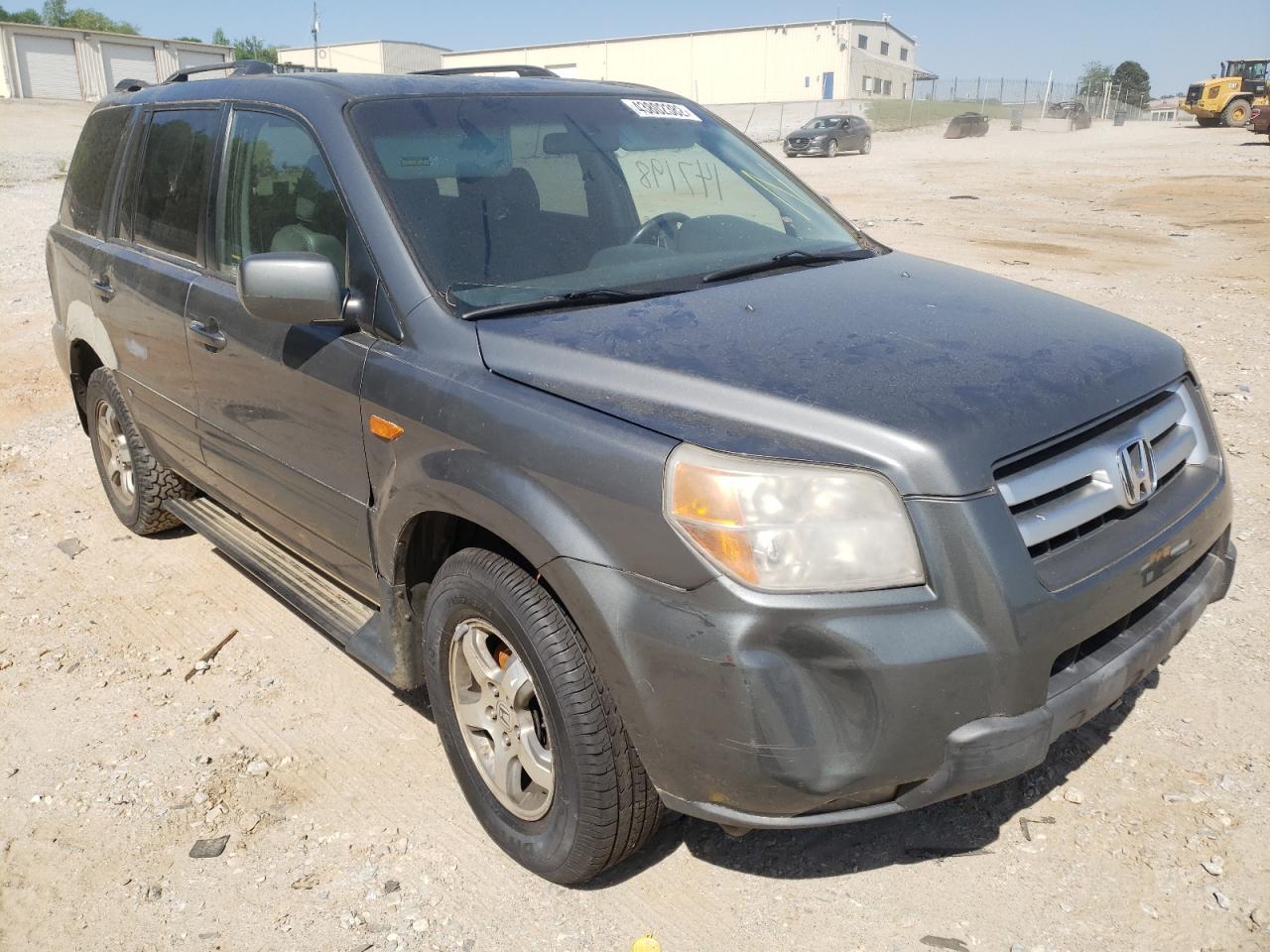 HONDA PILOT EXL 2008 with VIN 5FNYF28718B012895 - Photo from auction