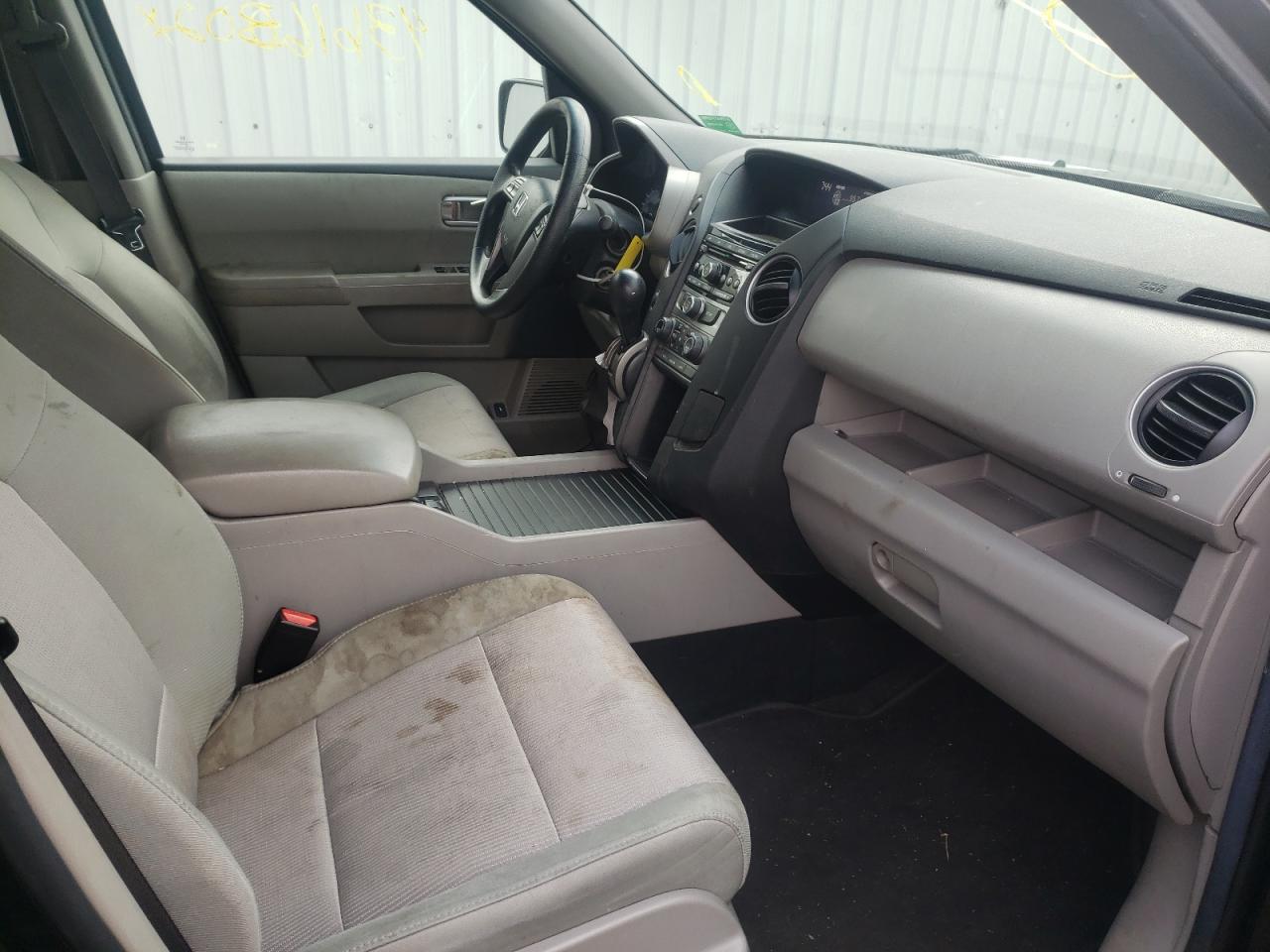 Photo 5 from auction – 2012 HONDA PILOT EX with VIN 5FNYF4H49CB046268