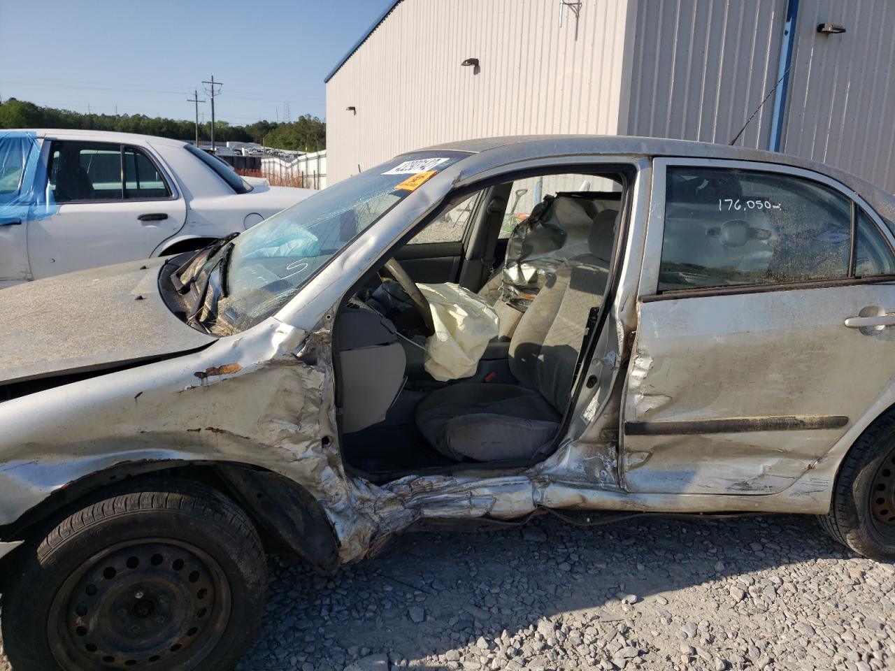 Photo 9 from auction – 2003 TOYOTA COROLLA CE with VIN JTDBR32E730006648