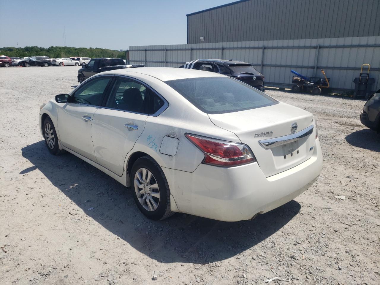 Photo 3 from auction – 2014 NISSAN ALTIMA 2.5 with VIN 1N4AL3AP3EN218605