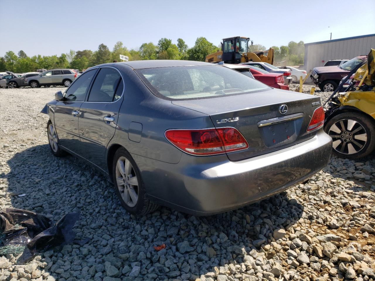 Photo 3 from auction – 2005 LEXUS ES 330 with VIN JTHBA30G955130341