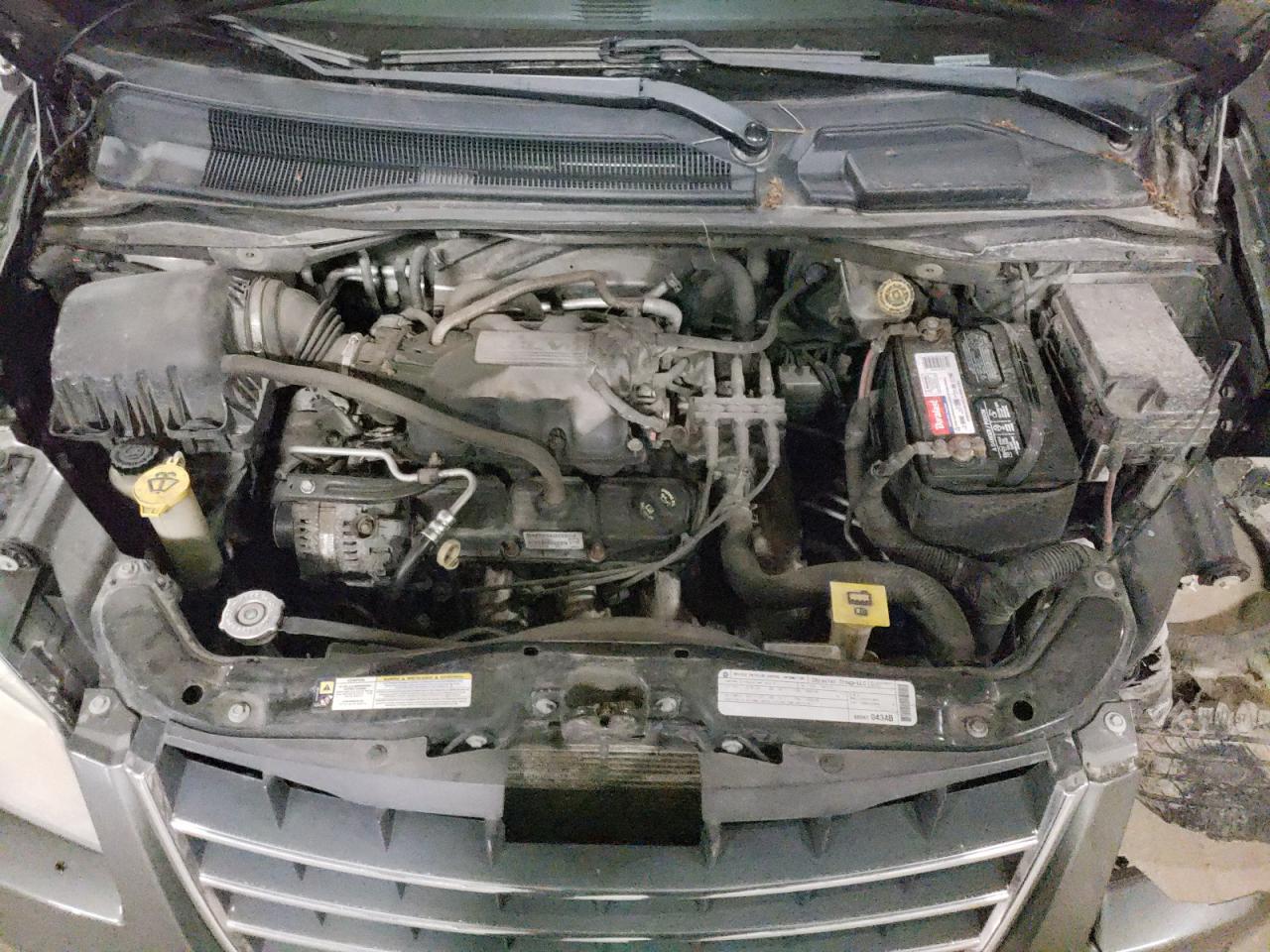 Photo 7 from auction – 2010 CHRYSLER TOWN & COU with VIN 2A4RR5D15AR399423