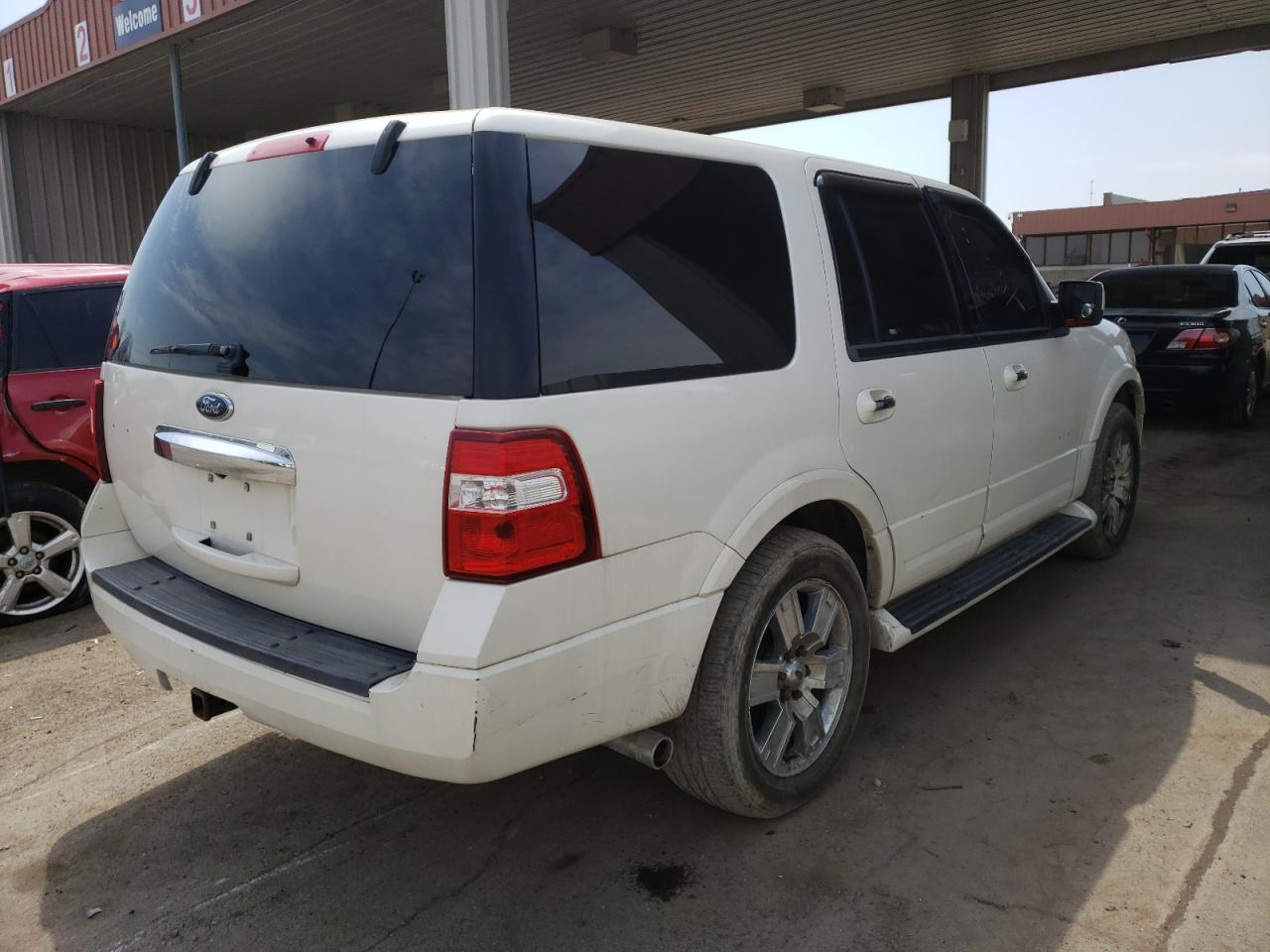 Photo 4 from auction – 2008 FORD EXPEDITION with VIN 1FMFU19568LA68053