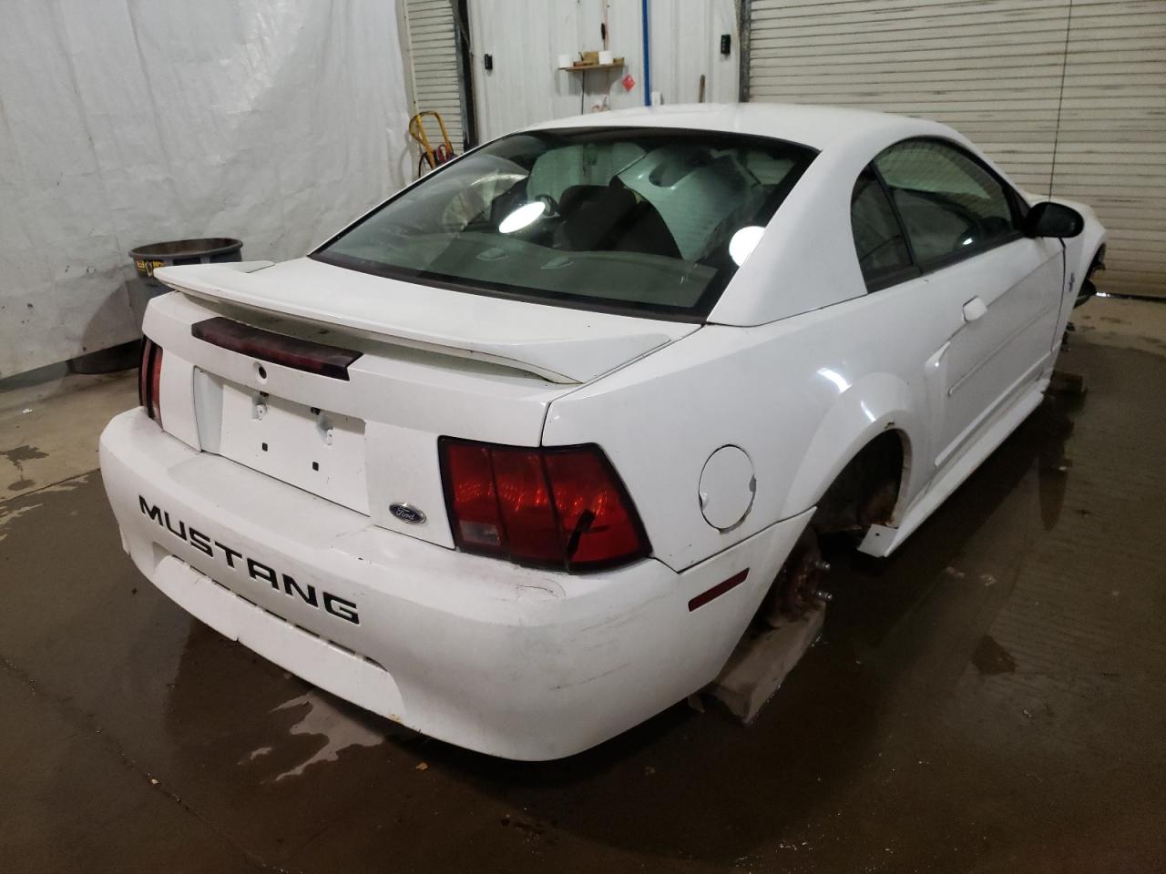 Photo 4 from auction – 2000 FORD MUSTANG with VIN 1FAFP4044YF218327