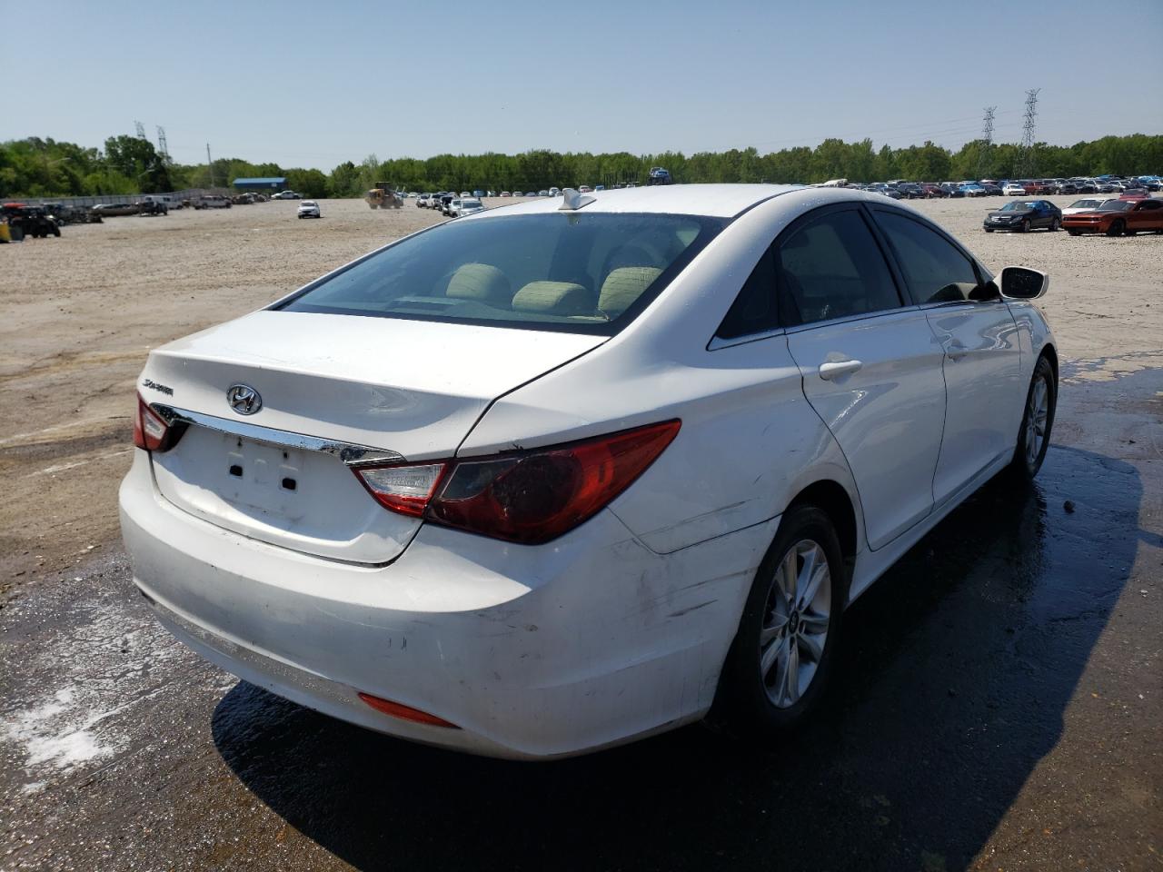 Photo 4 from auction – 2012 HYUNDAI SONATA GLS with VIN 5NPEB4ACXCH446437