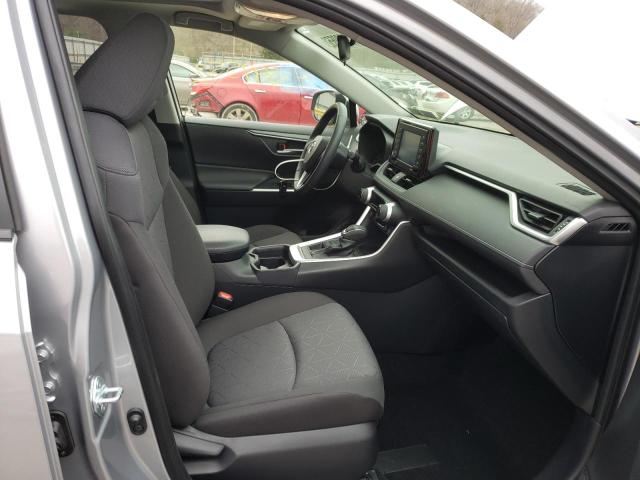 Photo 5 from auction – 2020 TOYOTA RAV4 XLE with VIN JTMP1RFV4LD058872