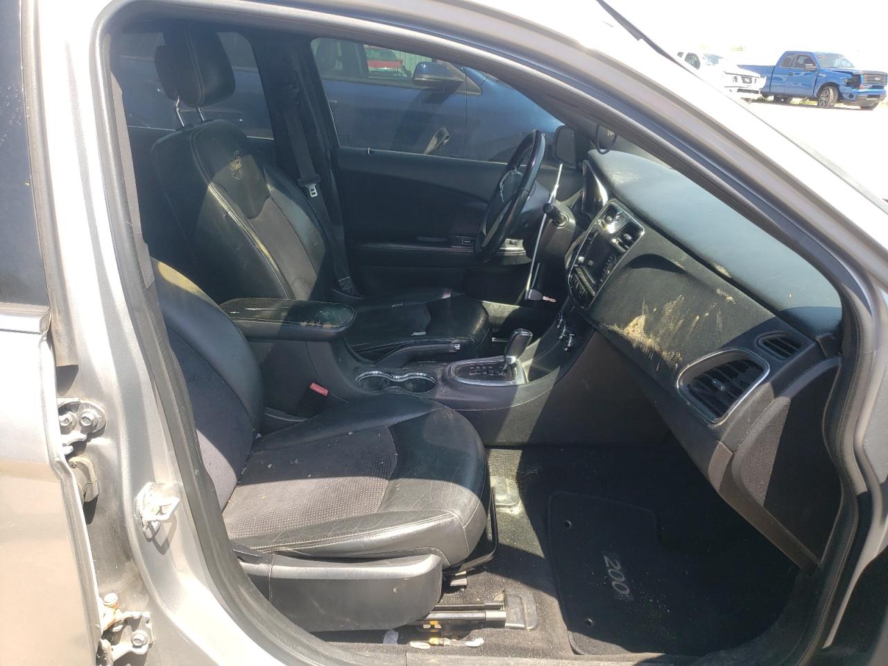Photo 5 from auction – 2014 CHRYSLER 200 LIMITE with VIN 1C3CCBCG2EN187023