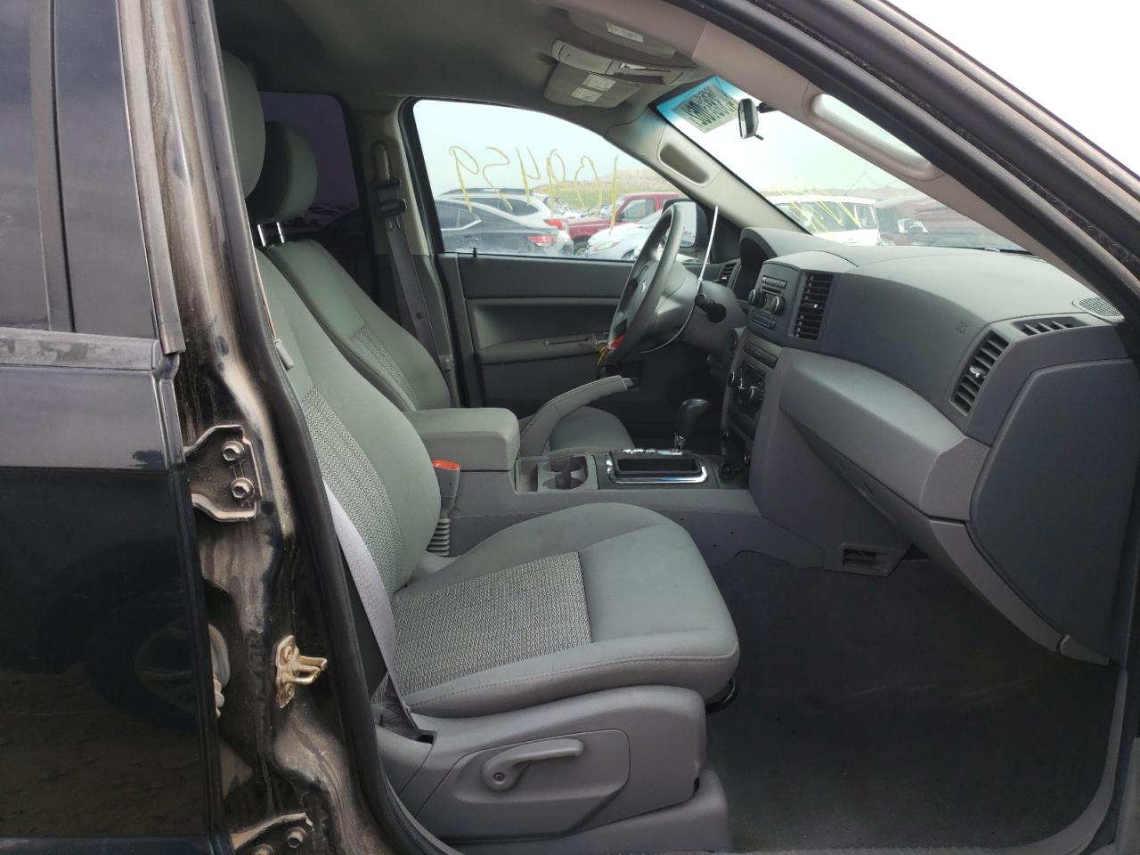 Photo 5 from auction – 2007 JEEP GRAND CHER with VIN 1J8GR48K37C643977