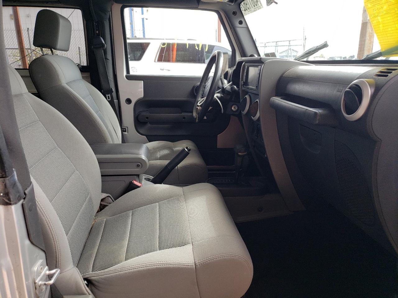 Photo 5 from auction – 2008 JEEP WRANGLER S with VIN 1J4FA54178L536357