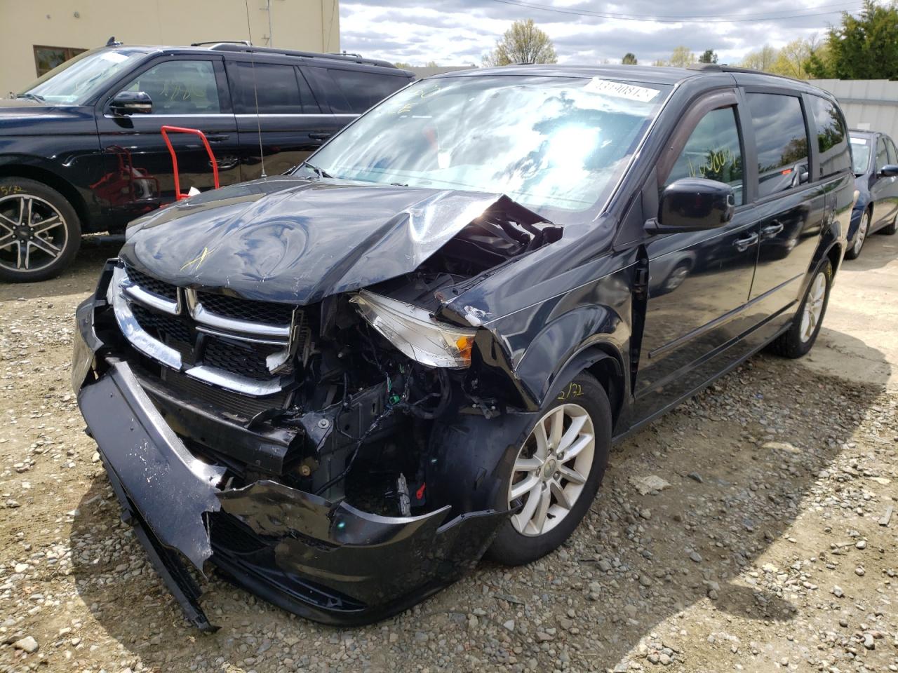 Photo 2 from auction – 2014 DODGE GRAND CARA with VIN 2C4RDGCG2ER227765