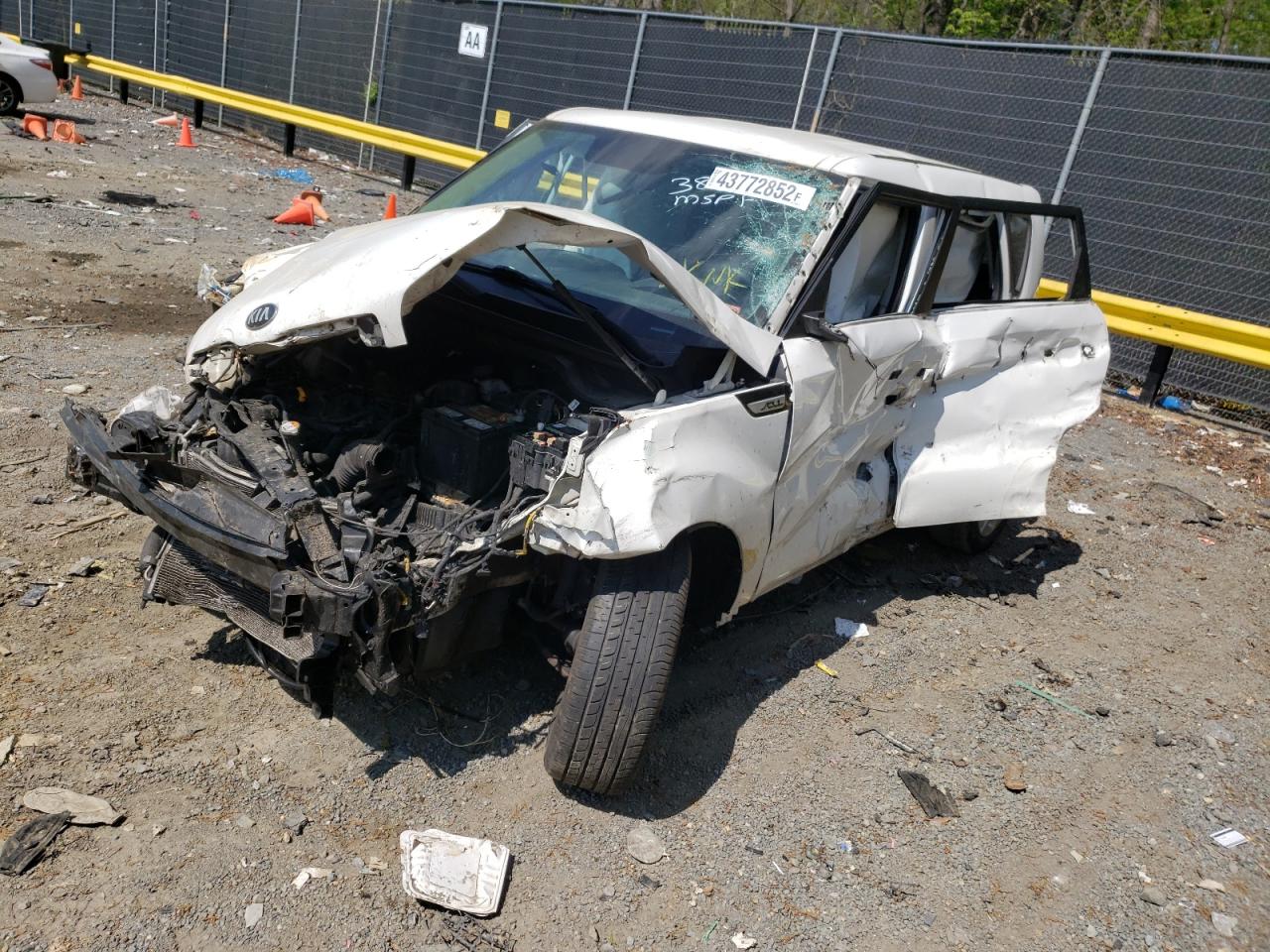 Photo 9 from auction – 2014 KIA SOUL + with VIN KNDJP3A53E7043838