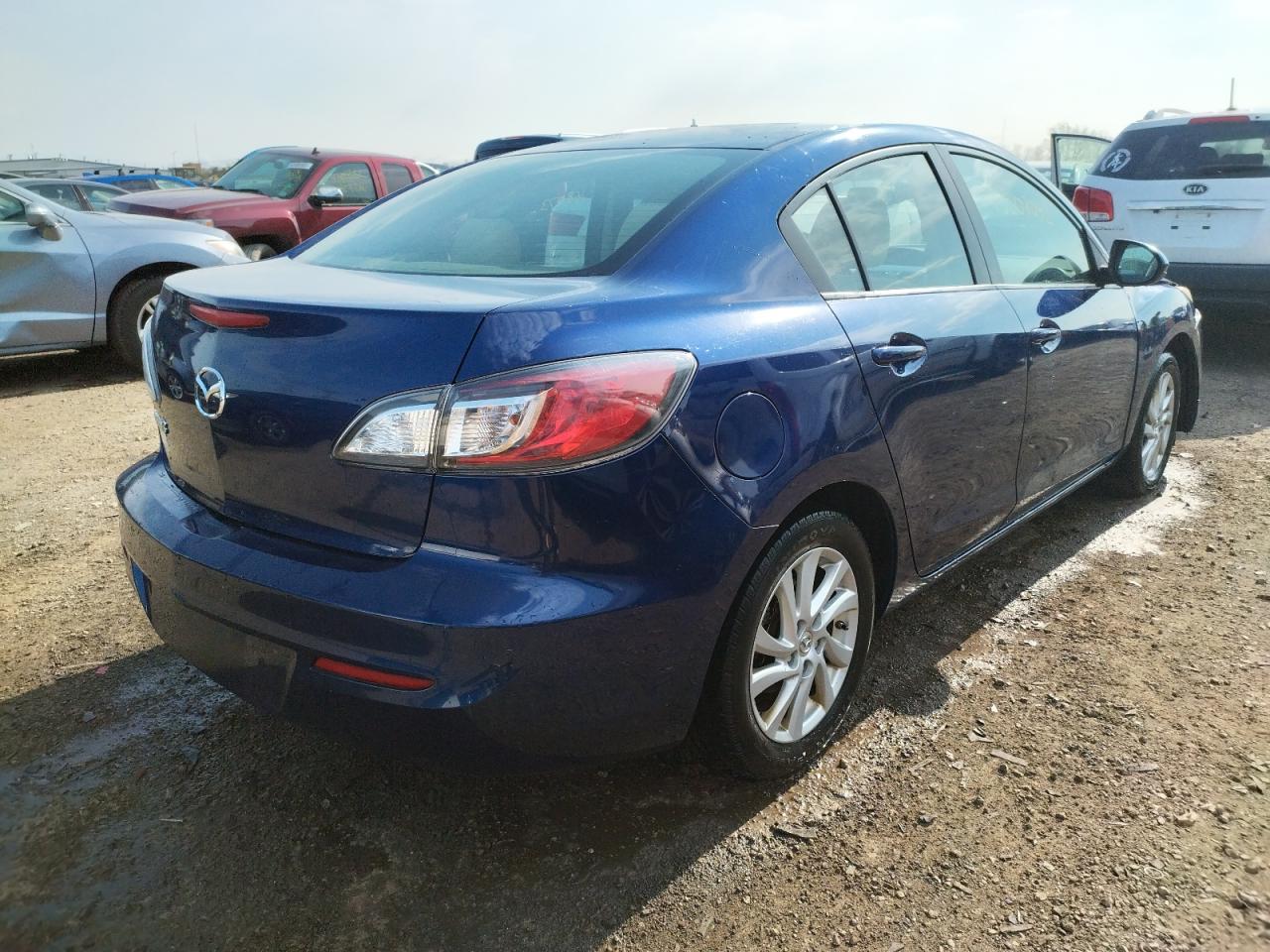 Photo 4 from auction – 2012 MAZDA 3 I with VIN JM1BL1VF5C1500687