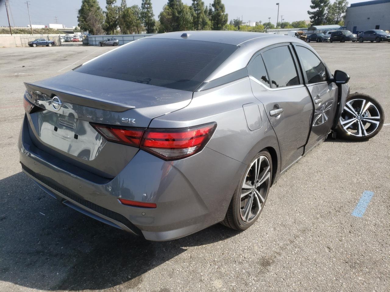 Photo 4 from auction – 2021 NISSAN SENTRA SR with VIN 3N1AB8DV6MY326662