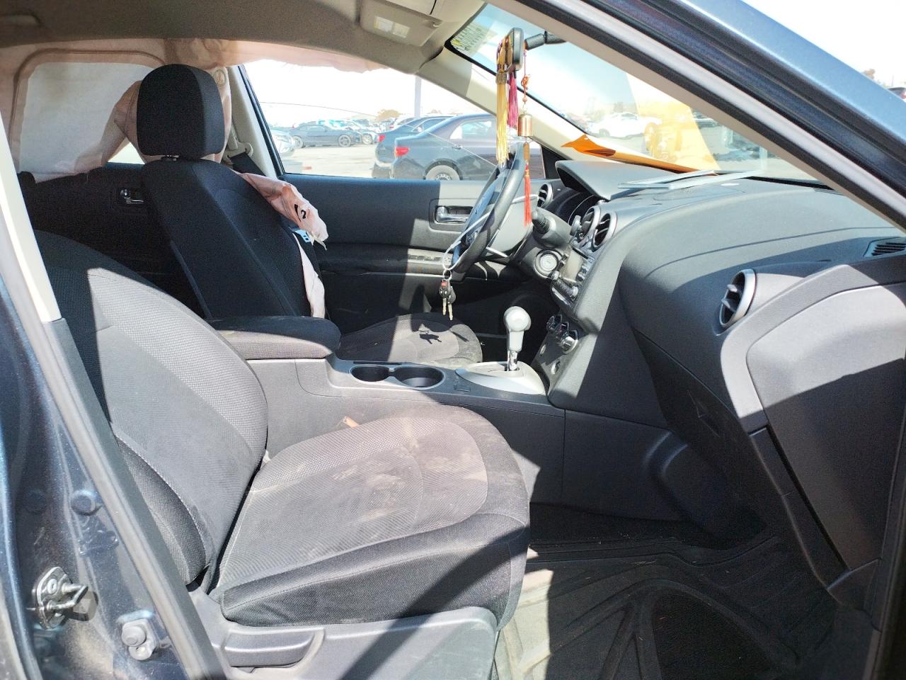 Photo 5 from auction – 2012 NISSAN ROGUE S with VIN JN8AS5MT4CW254817
